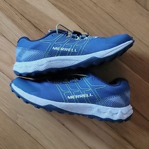 Boys Merrell Sneakers EUC